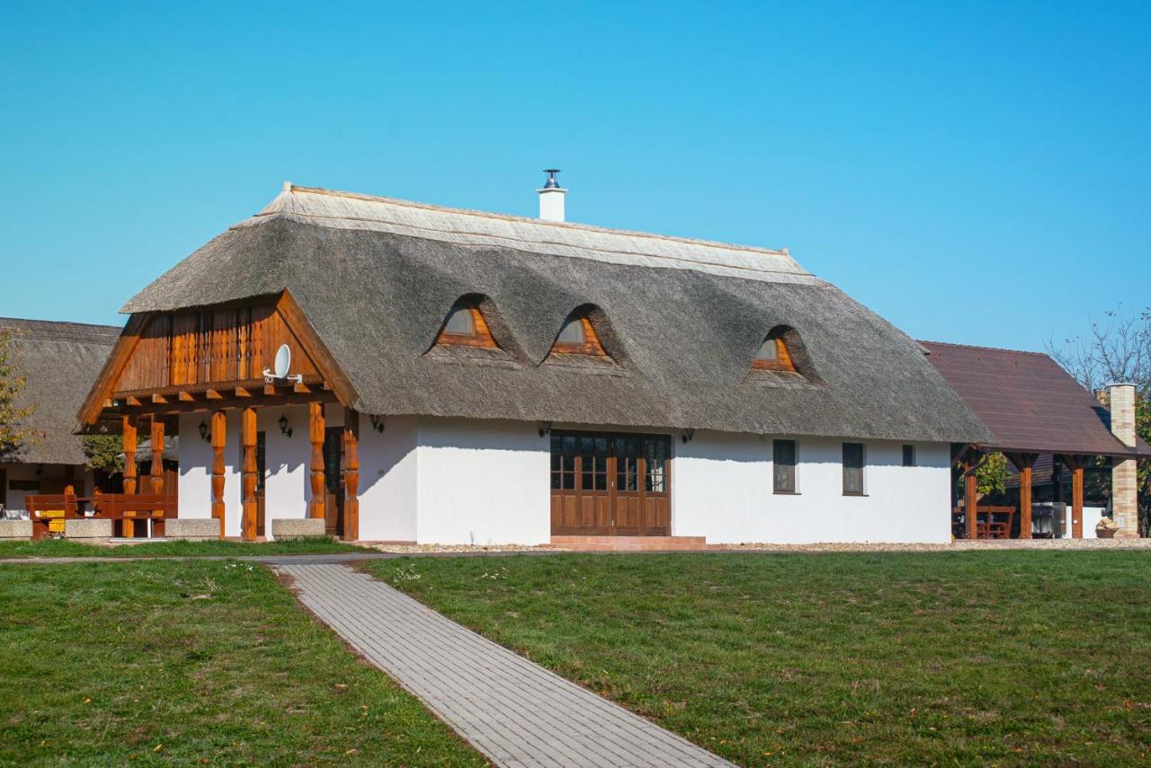 Csodaszarvas Vendégházak Rabahidveg Exterior foto